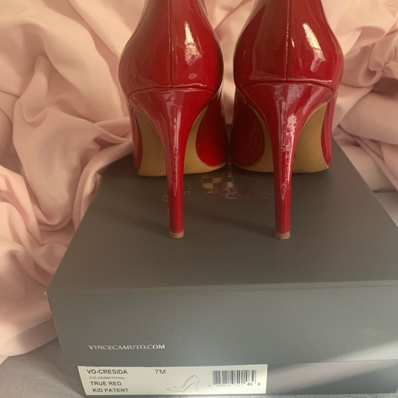 True Red Patent 4” Pump - Picture 2 of 4